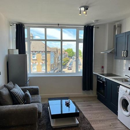 Modern Apartment In London Finchley Dış mekan fotoğraf
