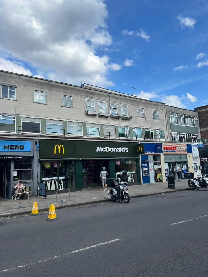 Modern Apartment In London Finchley Dış mekan fotoğraf
